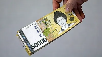 '결혼하면 무조건 1억원' 공약 건 '본좌' 허경영 정당의 무시무시한 비밀