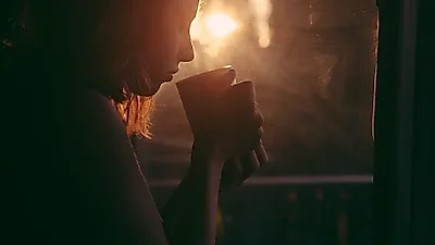 따뜻한 차 한 잔의 효과 “업무 수행 능력 높여”
