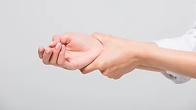 손목이 시큰거린다면?