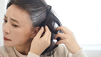 ‘염색 없이’ 흰 머리를 검은 머리로 바꿀 수 있다고?