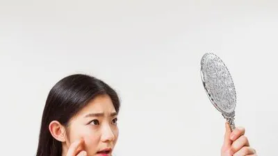 하늘 아래 같은 여드름 없다! 각 종류 및 흉터 치료법