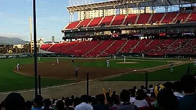 KIA, 준PO 1차전 LG에 5-1 승리…김도영 2홈런 4타점